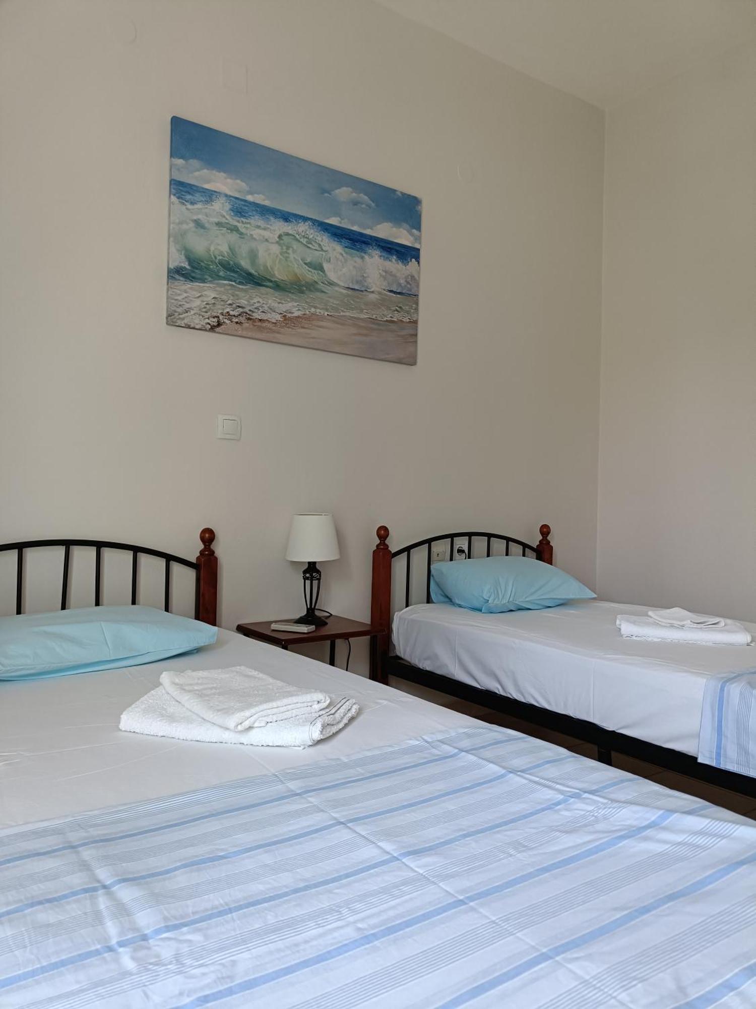 Elias Apartments นีดรี ภายนอก รูปภาพ